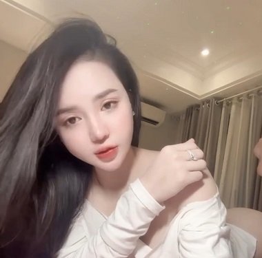 clip mun 2k11 sex Phát hiện cậu con trai đang ngửi quần lót, mẹ kế động lòng thương